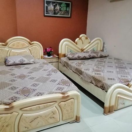 Palm Valley Hotel Sukkur Экстерьер фото