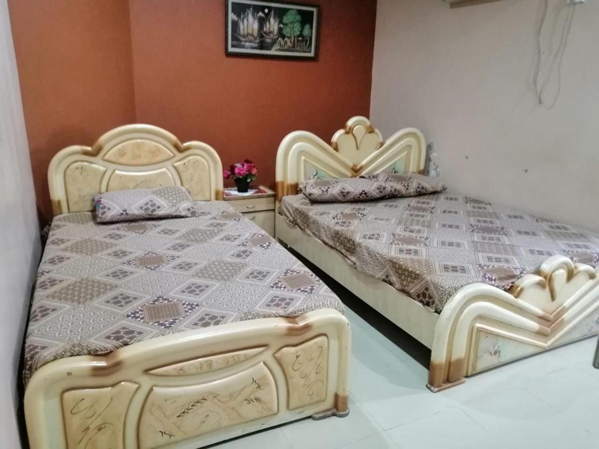 Palm Valley Hotel Sukkur Экстерьер фото